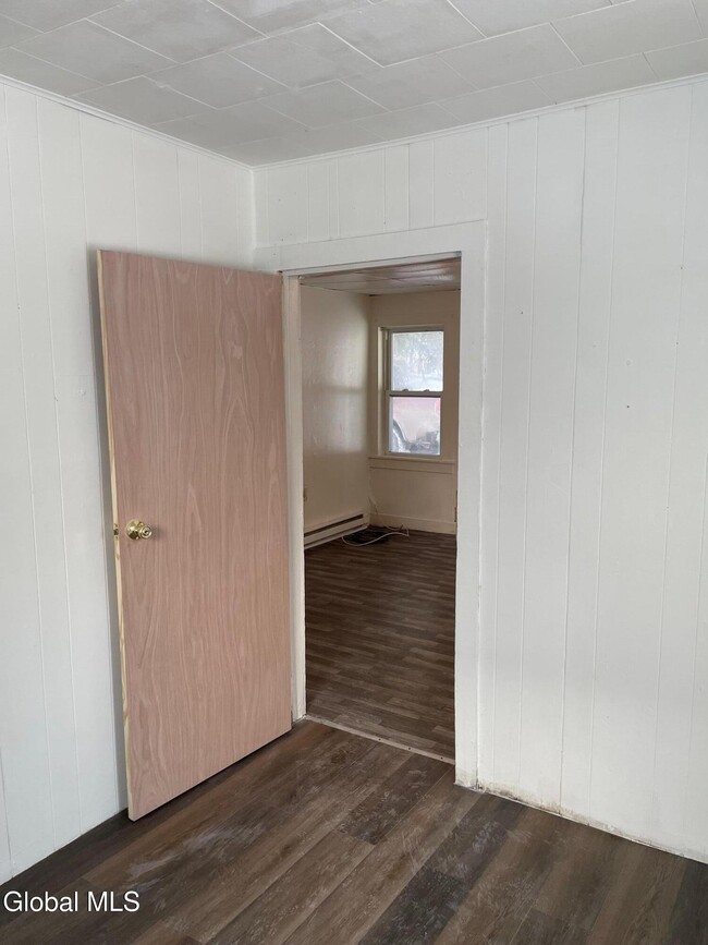 Building Photo - 160 Quarry St