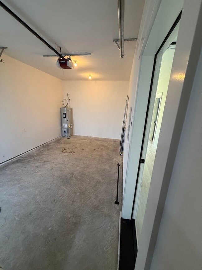 Building Photo - Elvira Place