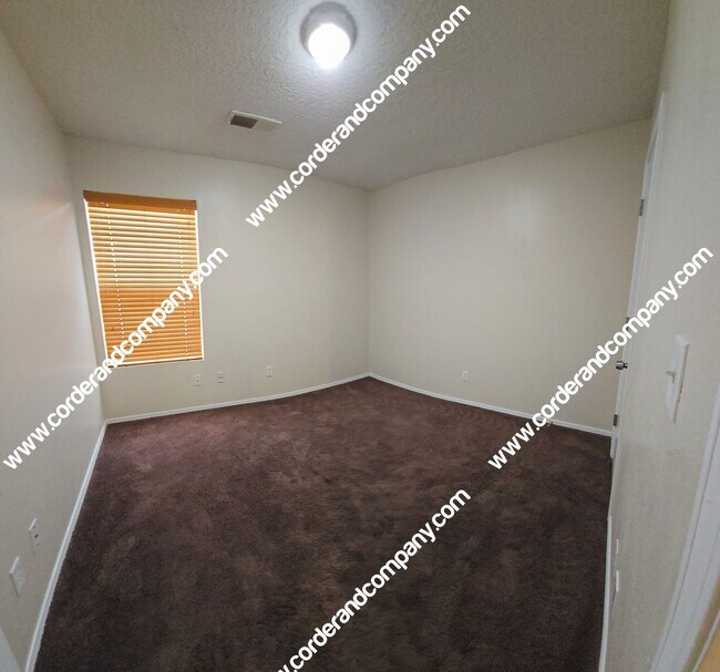 Building Photo - COMING SOON! Nice 3 Bedroom, 1.5 Bathroom, 2 Car Garage and 1,070 Sq Ft. Home.