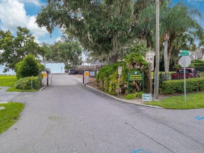 Building Photo - 4609 S Ferncreek Ave