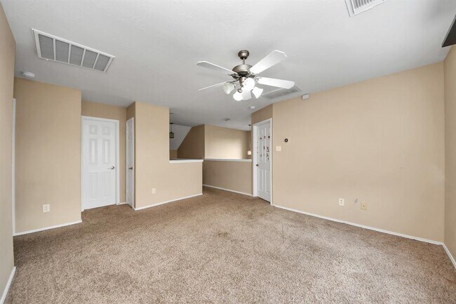 Building Photo - 2142 Vermillion Oak St