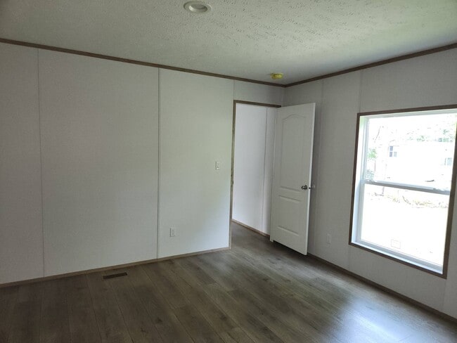 Building Photo - 730 Three Bridges Estates Cir