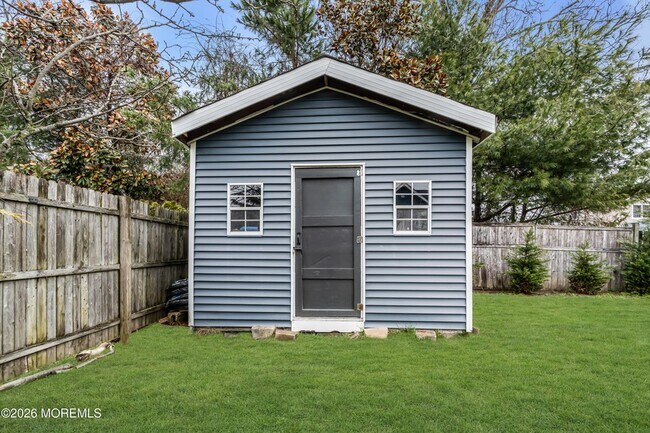 Building Photo - 524 Fisk Ave