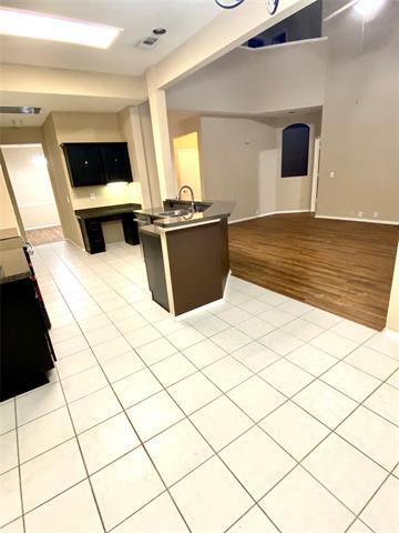Building Photo - 7828 Teal Dr