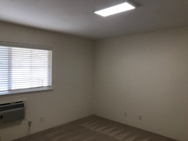Building Photo - Lalea at Hawaii Kai 2 Bdrm., .1 bath, 2 un...
