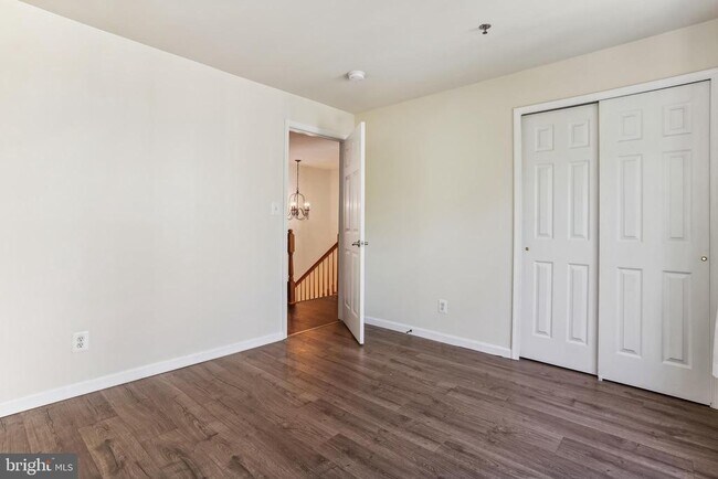 Building Photo - 8930 Milford Haven Ct