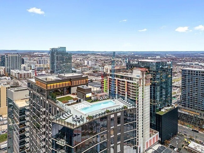 Building Photo - 1212 Demonbreun St