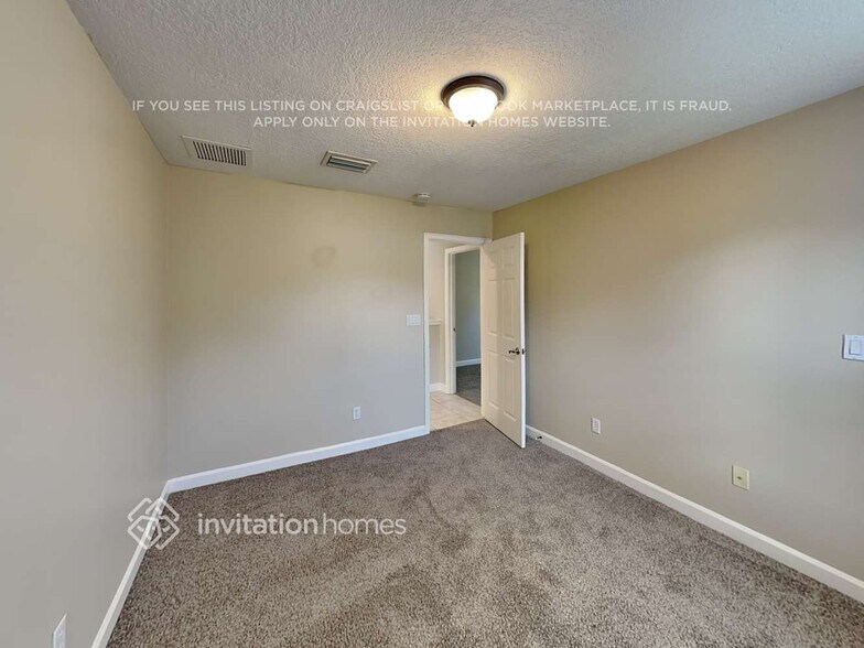 Building Photo - 13104 Fernway Rd