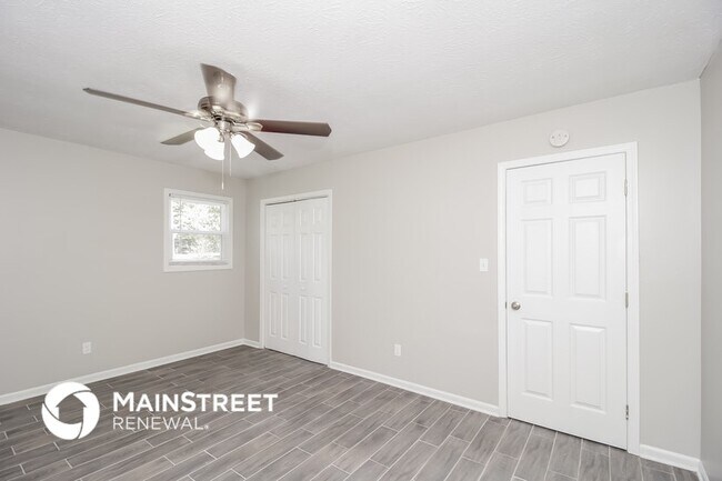 Building Photo - 2704 Aruba Dr