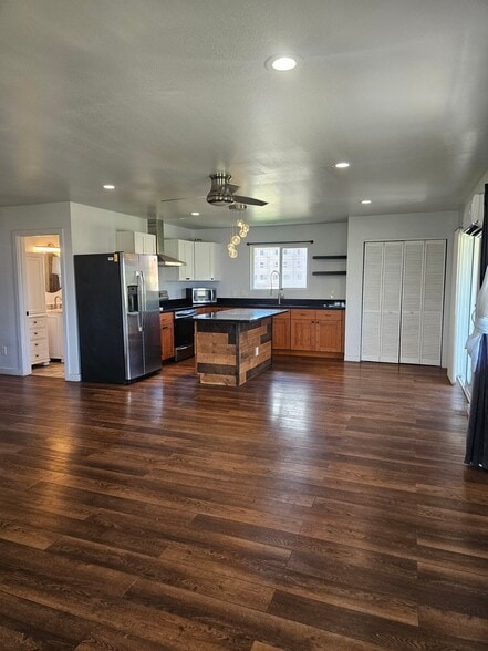 Building Photo - 22 Alehela Pl