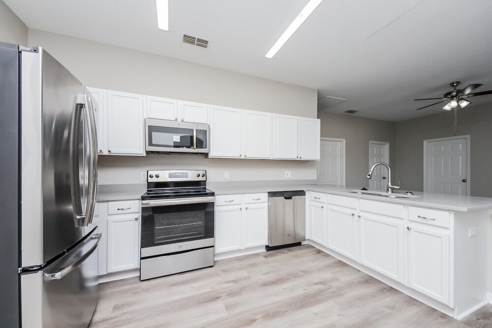 Building Photo - 405 Acacia Tree Way