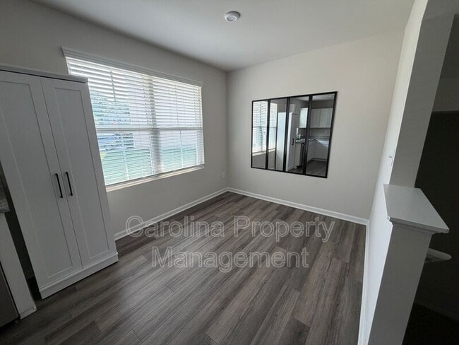 Building Photo - 6042 Cutwater Cir