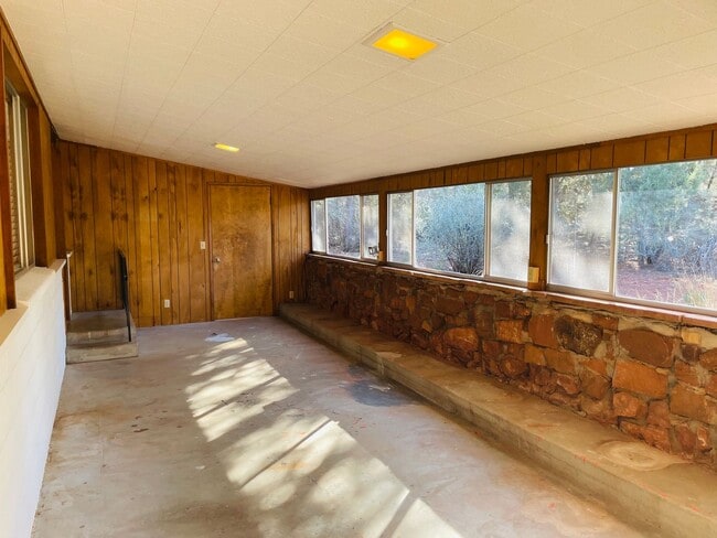 Building Photo - 3605 Moki Dr