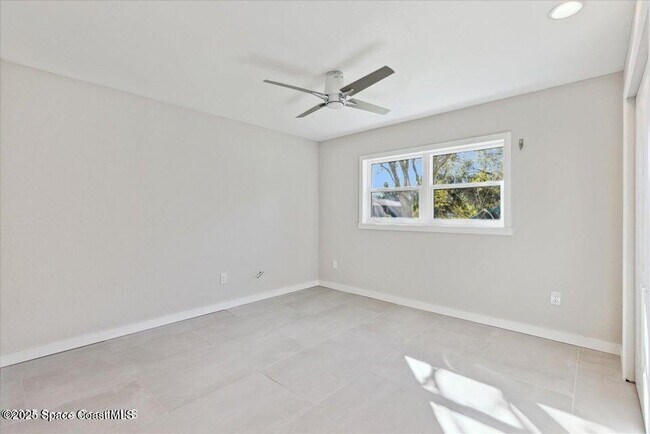 Building Photo - 308 Clayton Ave