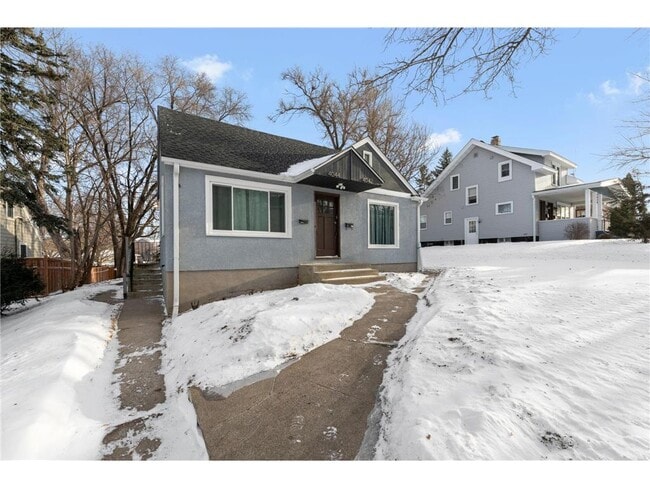 Building Photo - 4042 Lake Rd Ave