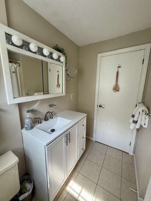 full bath - 4-45 Skyline Dr