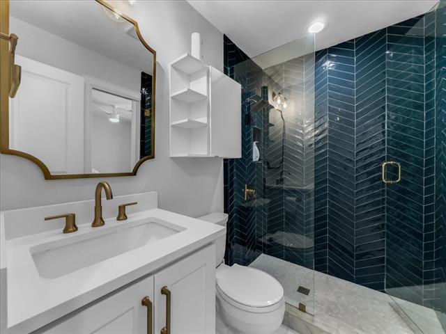 Building Photo - 7049 Gateridge Dr
