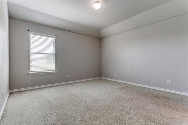 Building Photo - 617 Saddle Forest