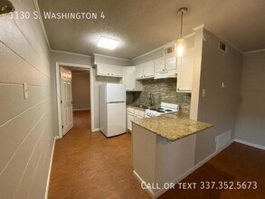 Building Photo - 1130 S Washington St