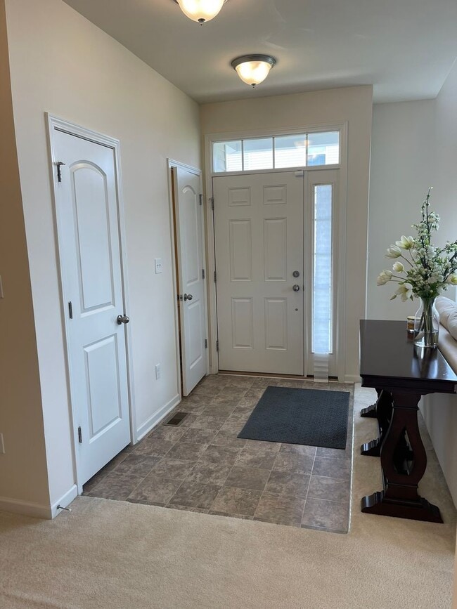 Building Photo - COMING SOON - HYETTS CROSSING