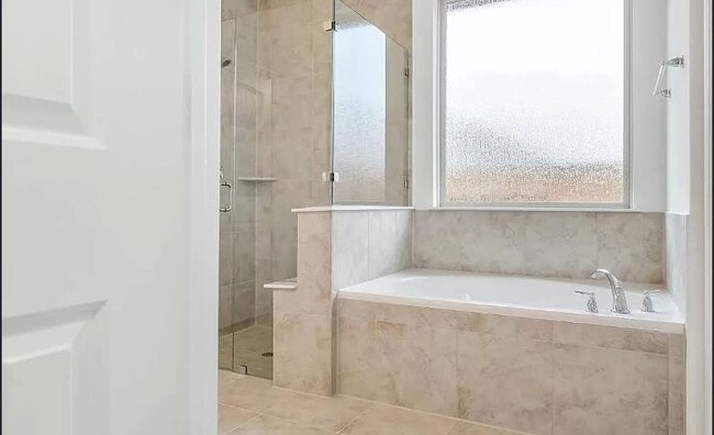 Building Photo - 4441 Arques Ave
