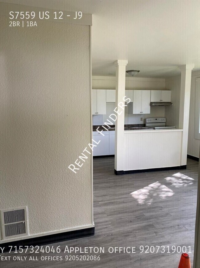 Building Photo - S7559 US-12