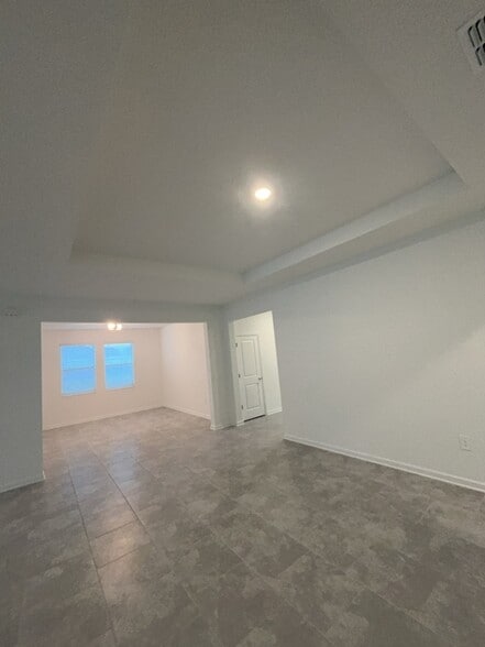 Building Photo - 3132 Country Side Dr