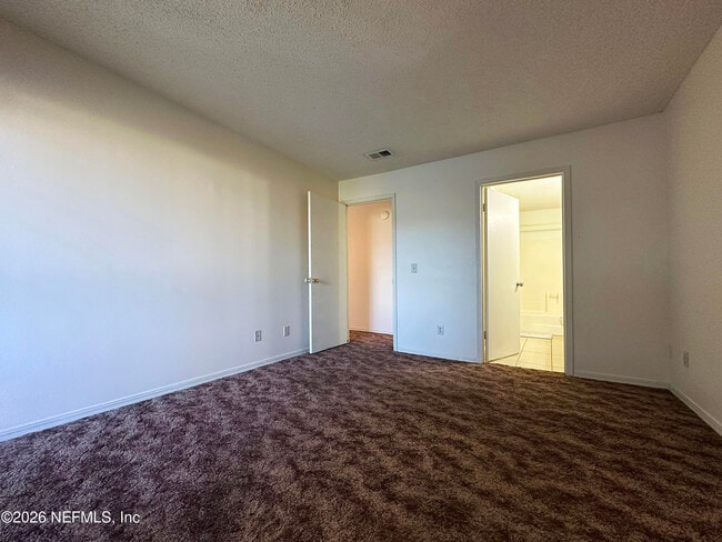 Building Photo - 10200 Belle Rive Blvd