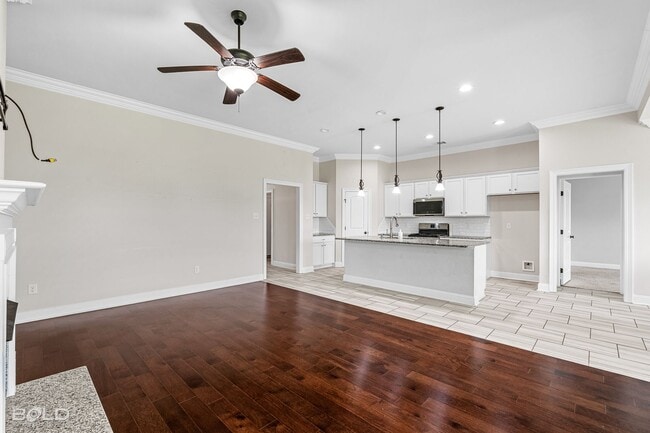 Building Photo - Gorgeous Home For Rent!!