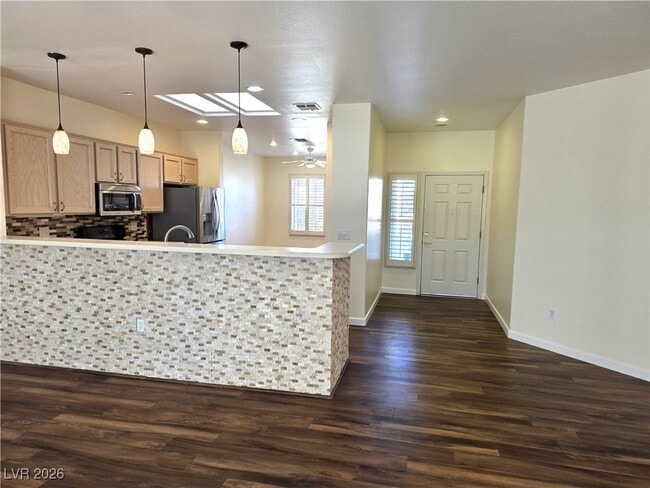 Building Photo - 2545 Springville Way