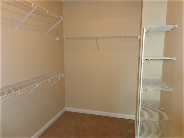 Building Photo - 2166 Greencliff Dr