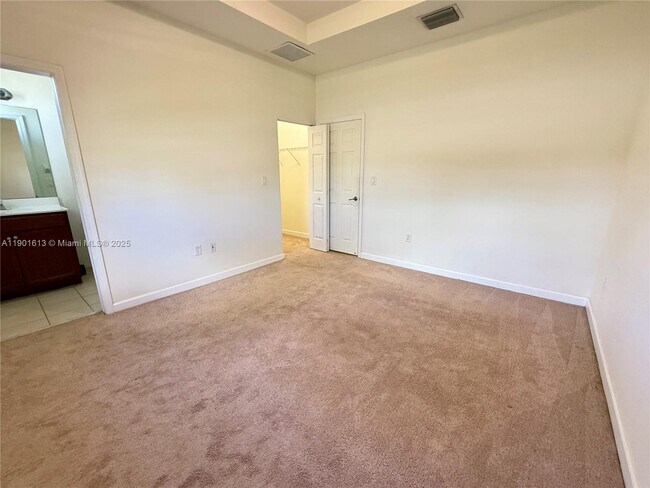 Building Photo - 11549 SW 248th Terrace