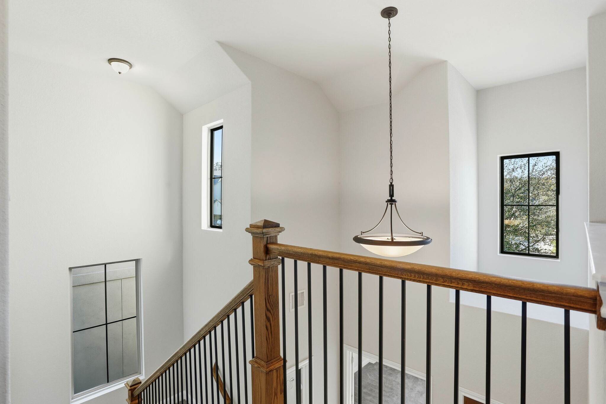 Building Photo - 11330 Cottage Grove