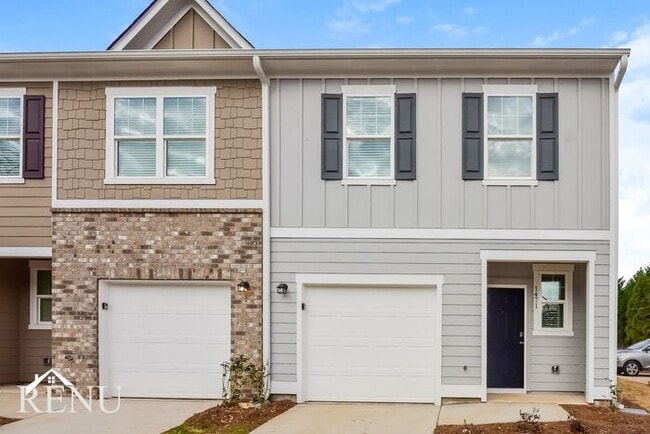 Building Photo - 1473 Hyatt Cir