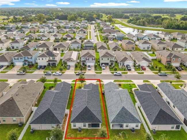 Building Photo - 1060 Cascade Dr