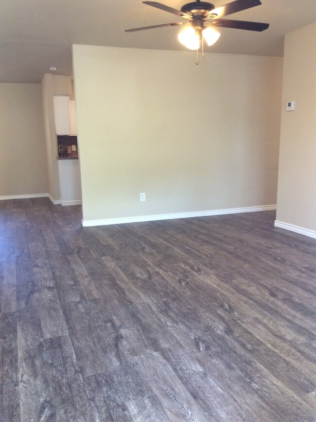 Building Photo - Available September 1st! Completely Update...