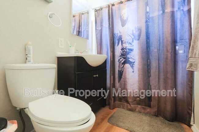 Building Photo - 3308 N 66th St