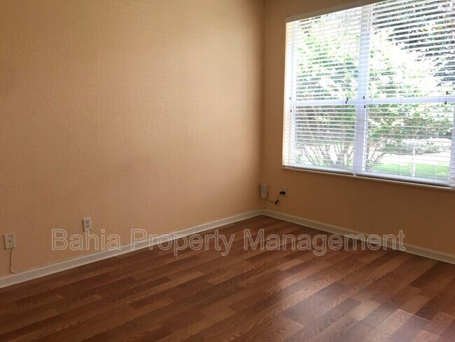 Building Photo - 2525 San Tecla St