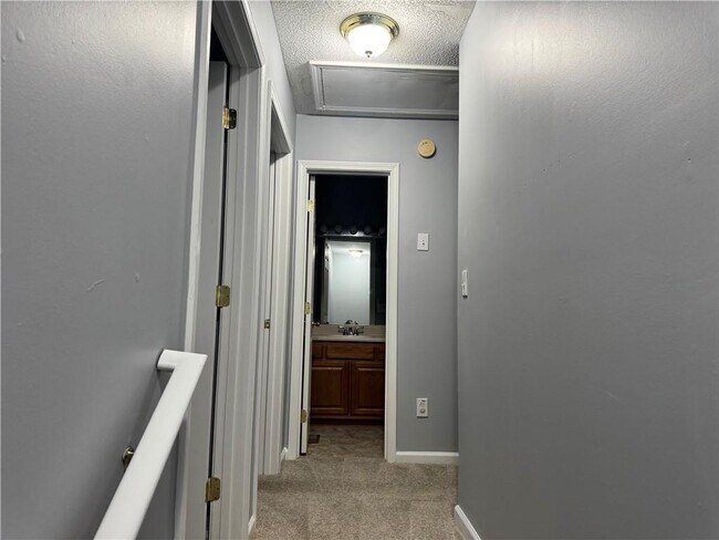 Building Photo - 2468 Brianna Dr