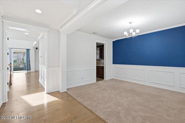 Building Photo - 102 Ann Scott Dr