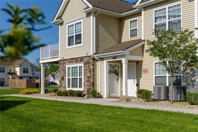 Building Photo - 501 New Terrace Ln