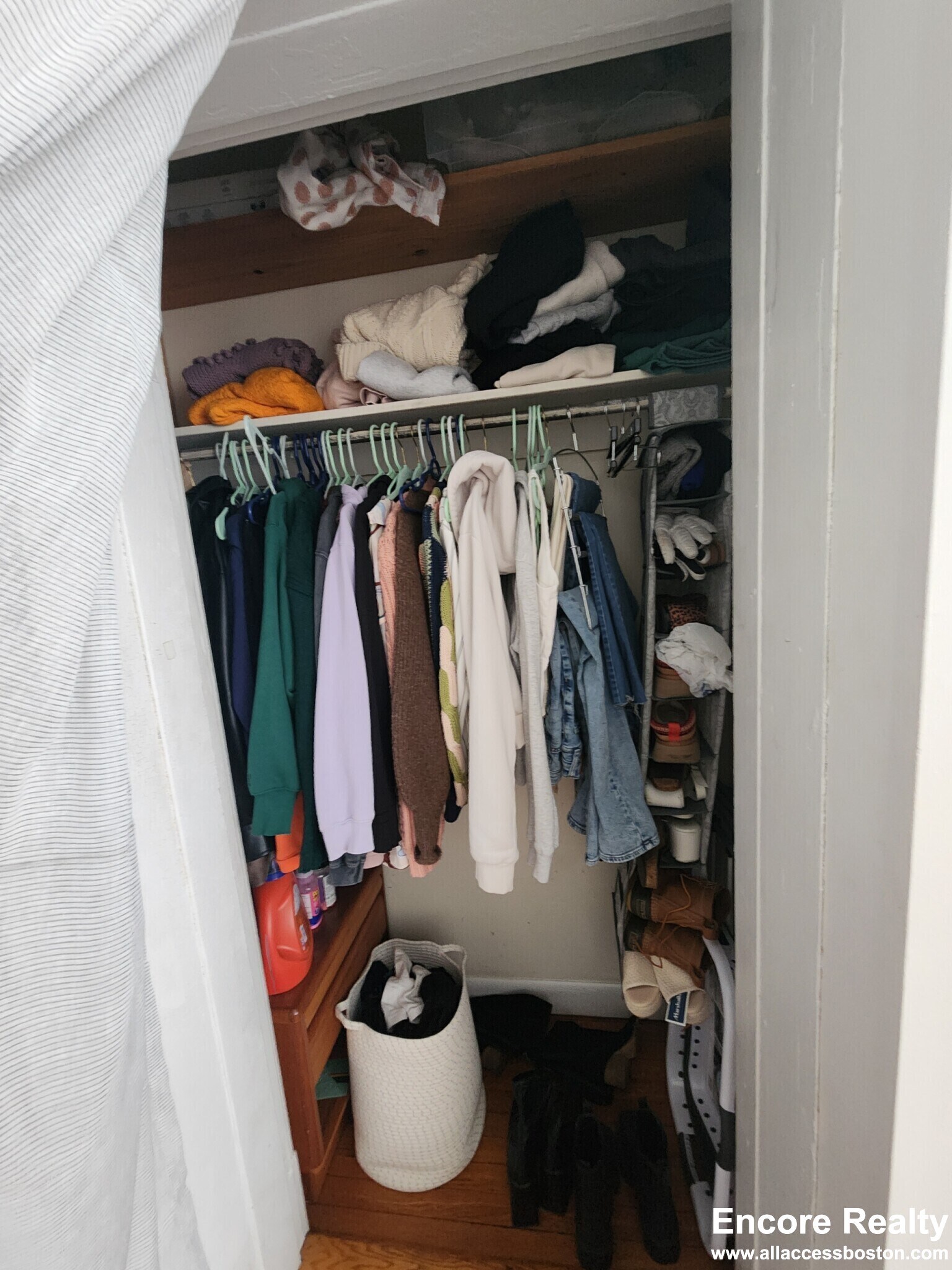 Building Photo - 17 Stearns Rd