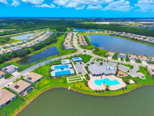 Building Photo - 17311 Blue Rdg Pl