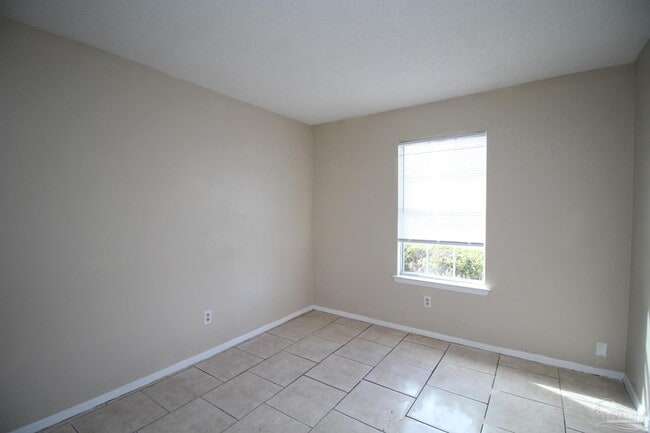 Building Photo - 7806 Calahan Pl