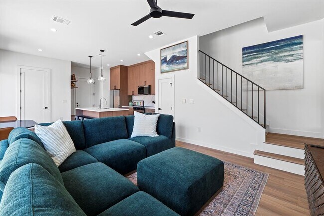 Building Photo - 506 Krebs Ln