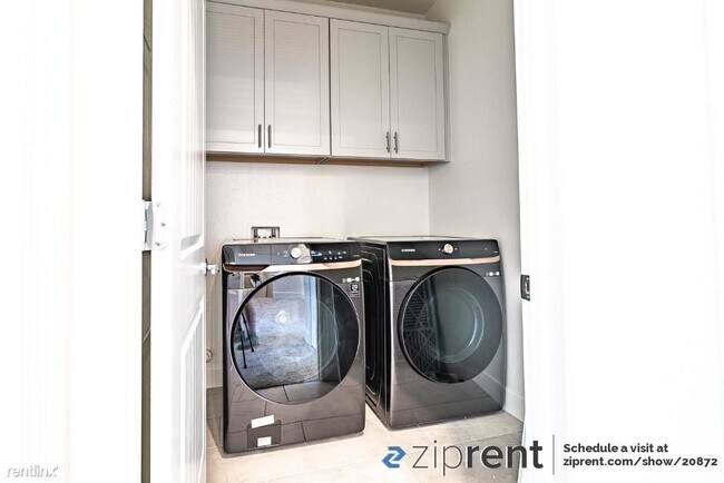 Building Photo - 4 br, 3 bath House - 4449 Tucker Drive, Fo...