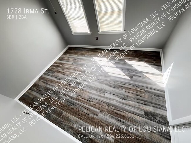 Building Photo - 1728 Irma St