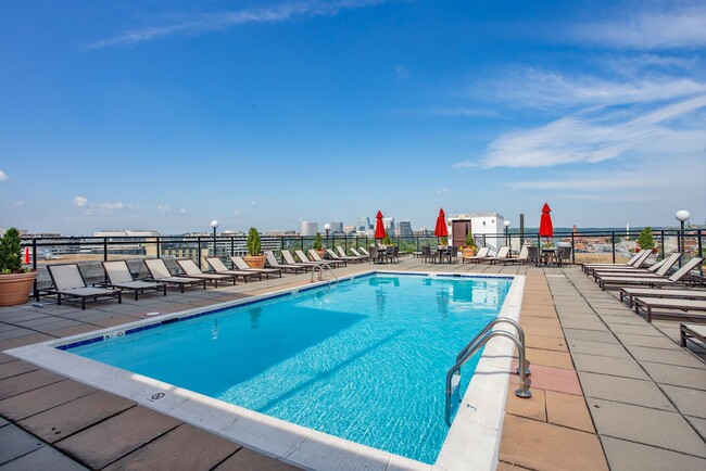 Rooftop Pool - 950 25th St NW