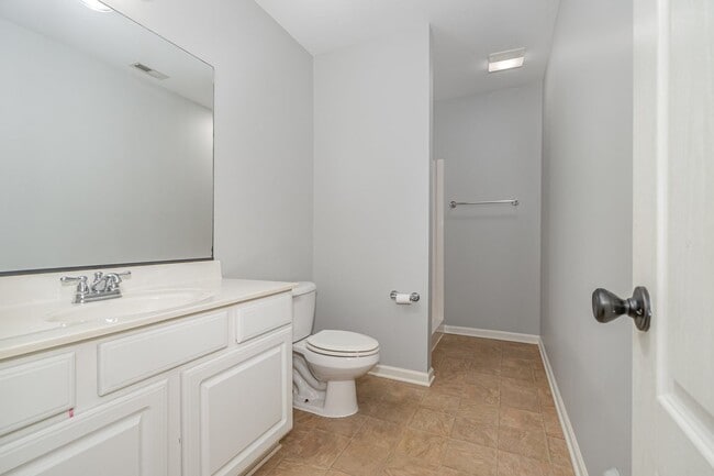 Building Photo - Spacious 2-Story Townhome with Finished Ba...