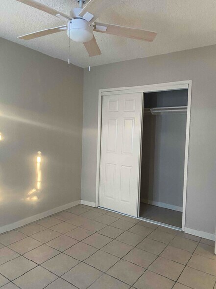 Building Photo - 7712 Walker Ave